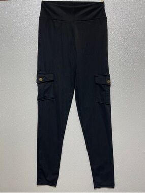 Black Cargo Leggings with Side Pockets - Women